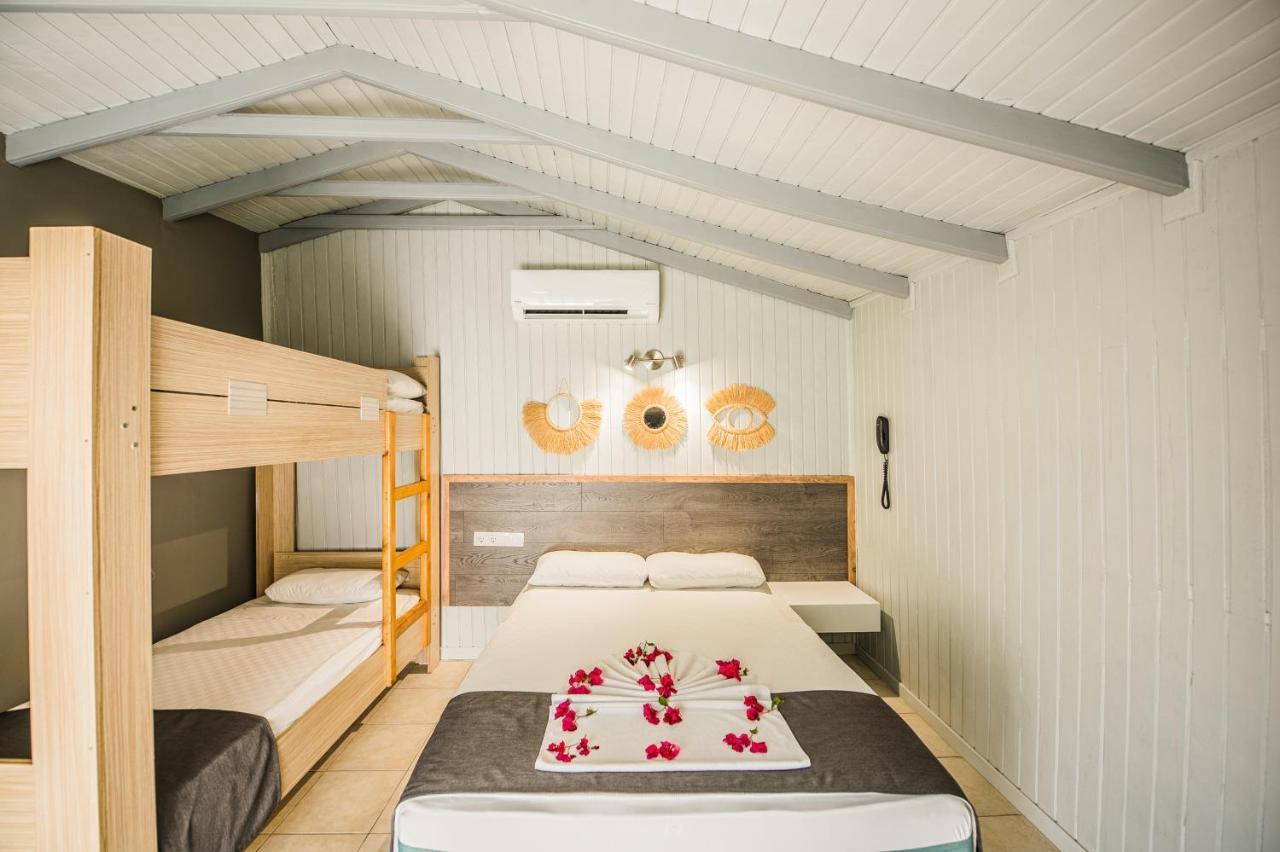 Leda Beach Hotel ซีเด ภายนอก รูปภาพ
