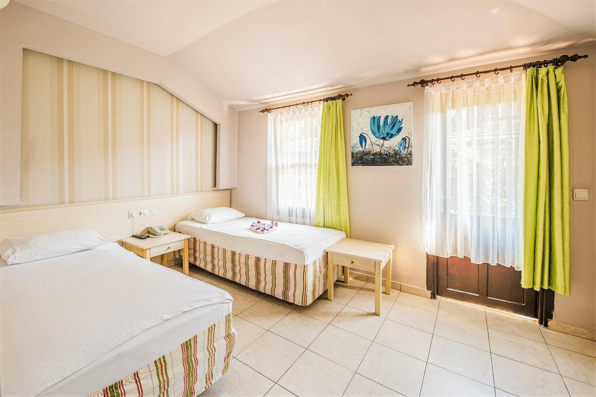 Leda Beach Hotel ซีเด ภายนอก รูปภาพ